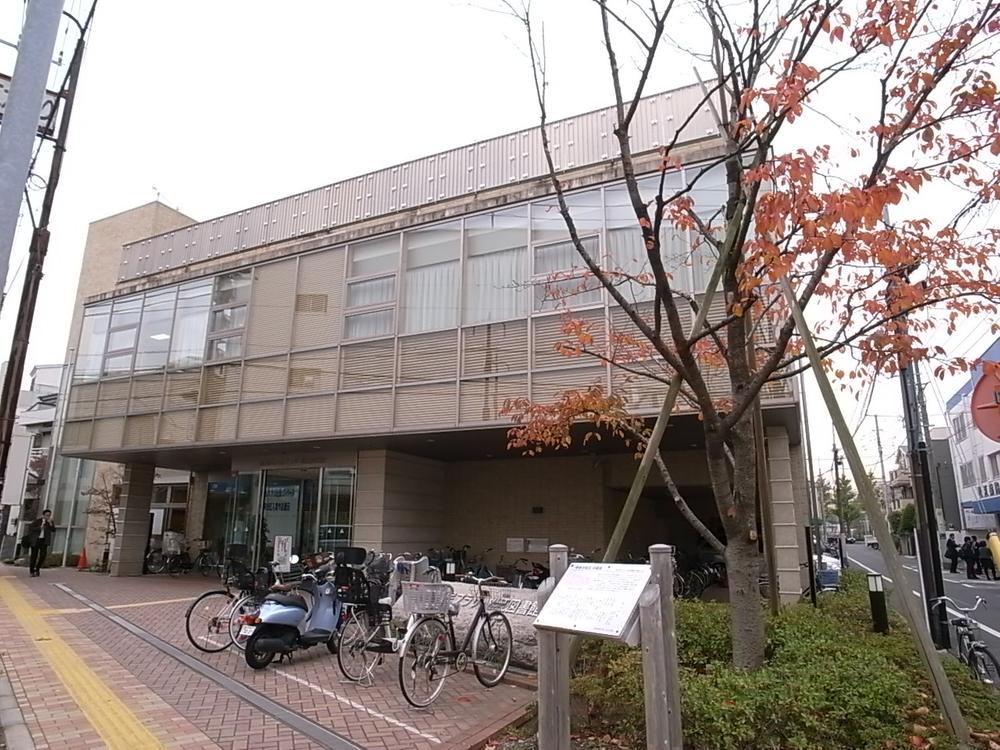 library. 450m to Matsue library
