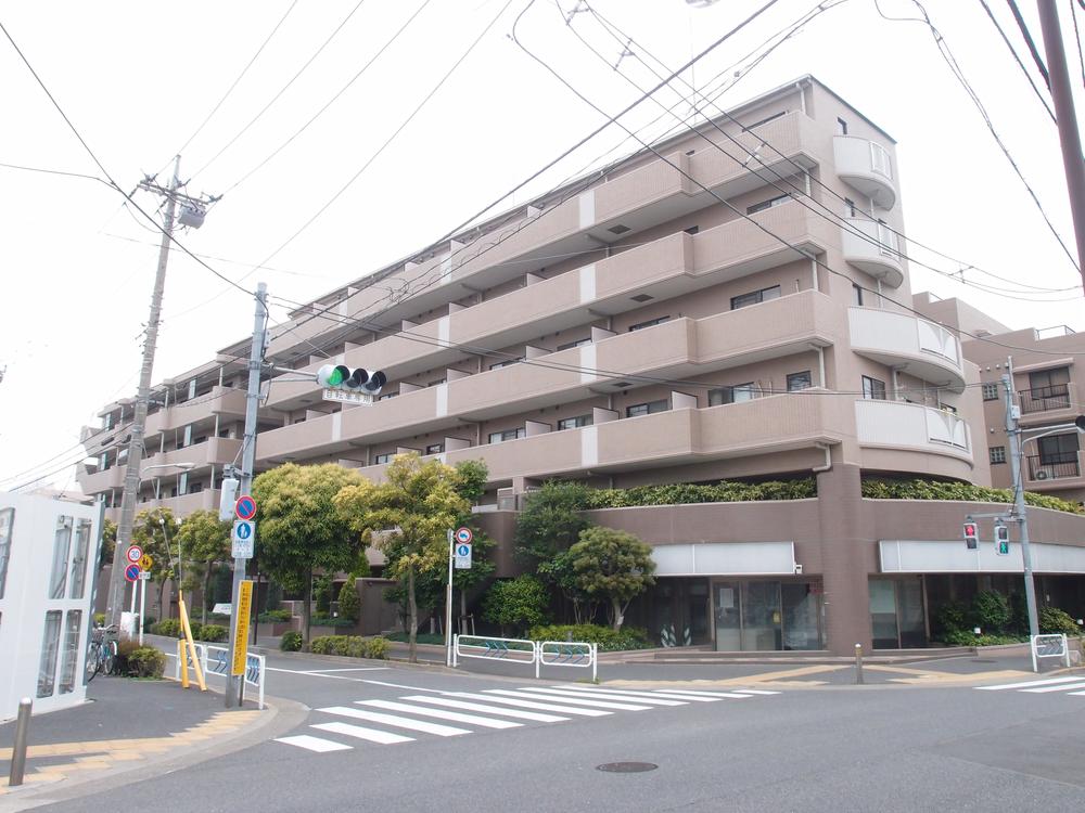 Local appearance photo. Heisei 6 October architecture.