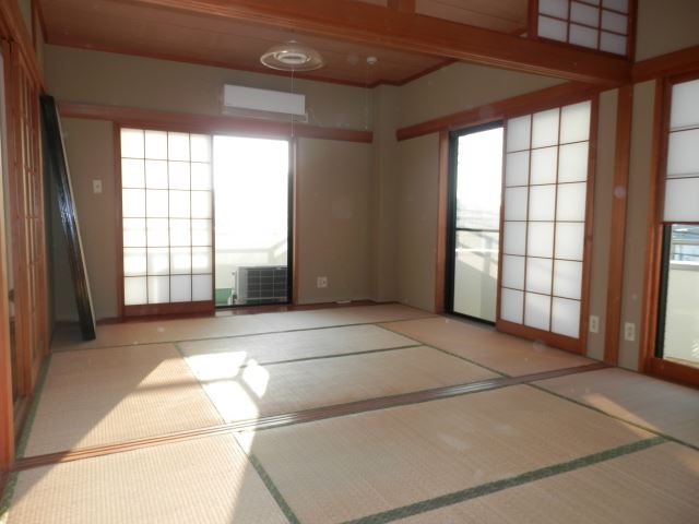 Living and room