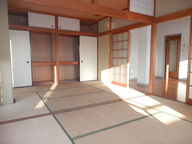 Living and room