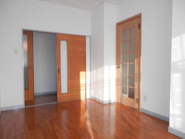 Living and room