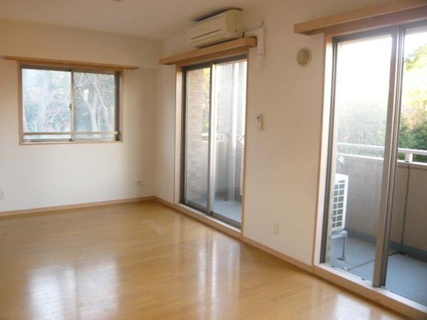 Living and room