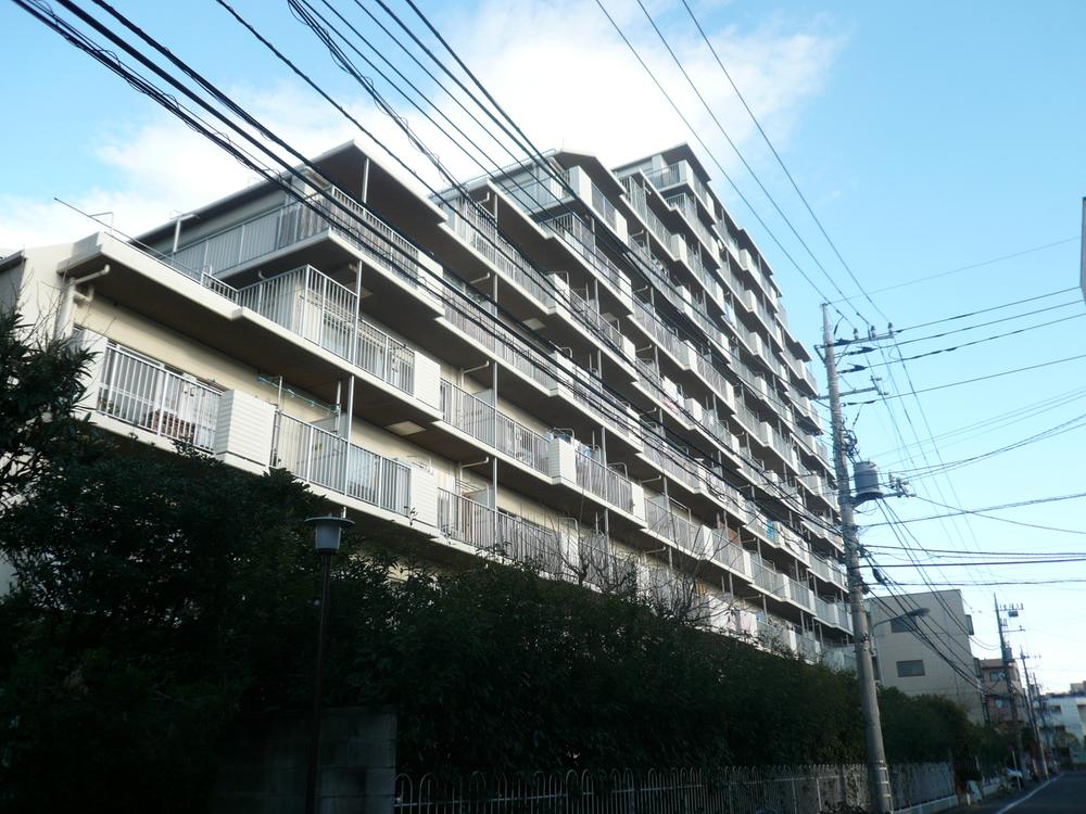 Local appearance photo. Mansion appearance (December 2012 shooting)