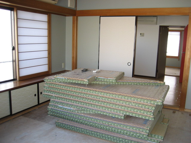 Living and room