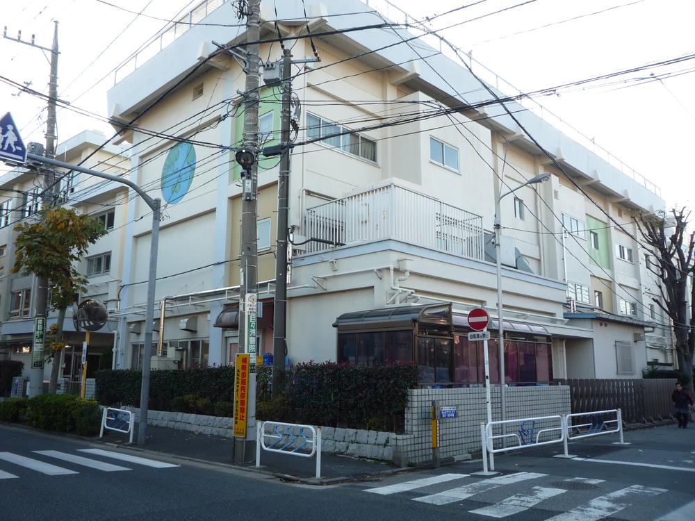 Primary school. 444m to Edogawa Tatsunaka Koiwa Elementary School