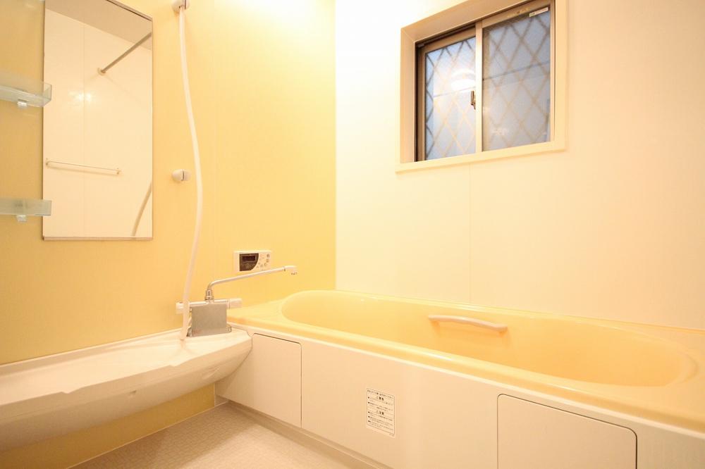 Bathroom. 1 pyeong type of bathtub, In a relaxed manner