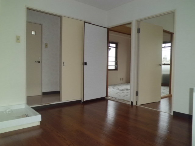 Living and room