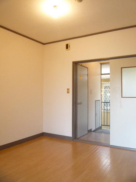 Living and room