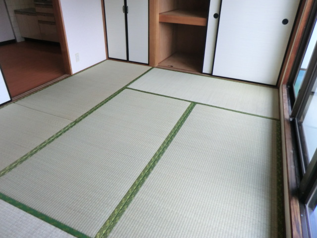 Living and room