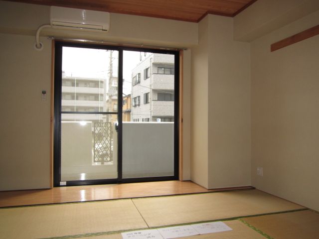 Living and room