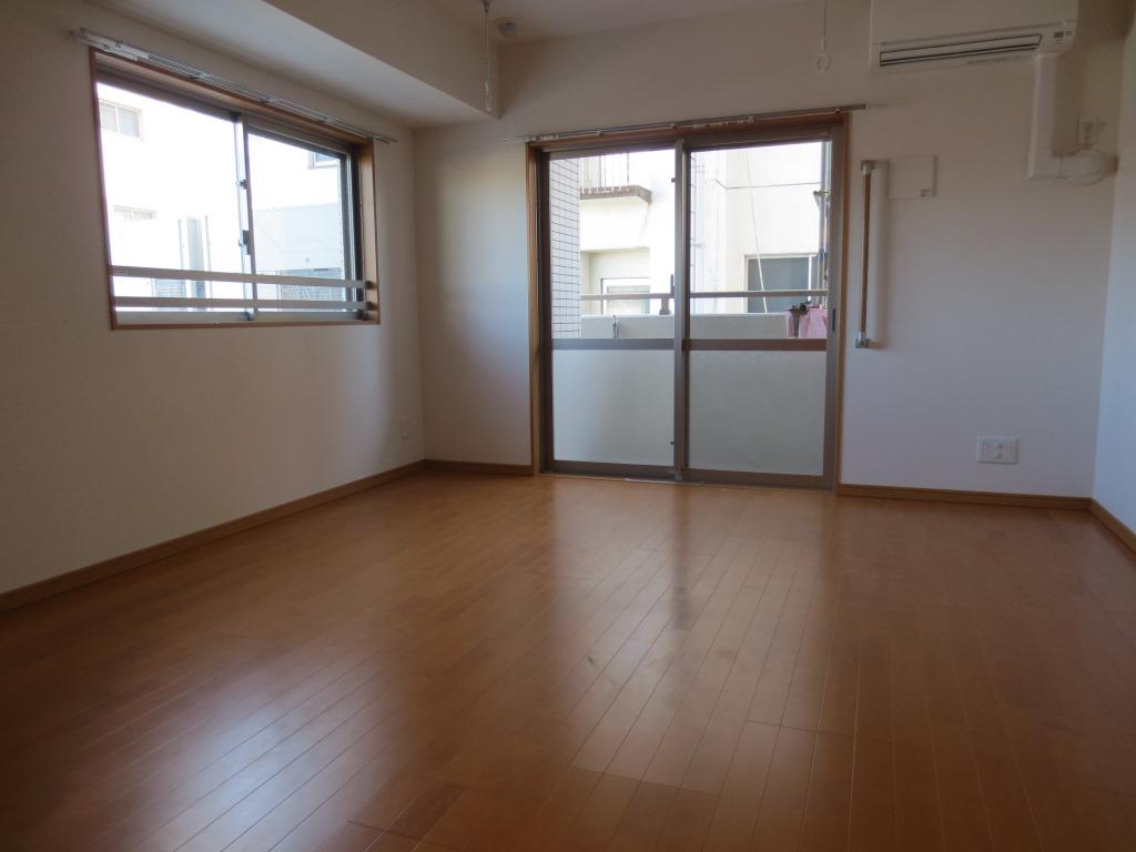 Living and room