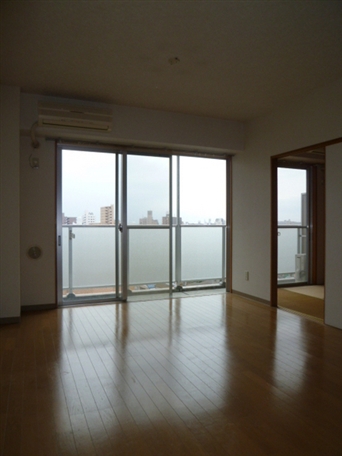 Living and room