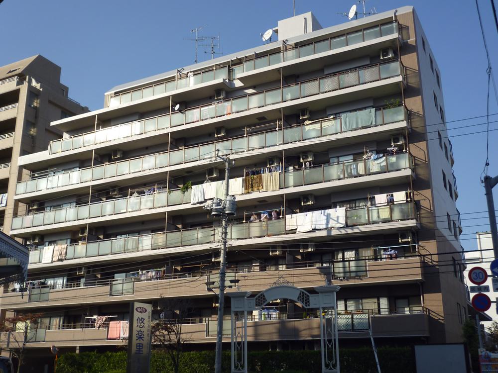 Local appearance photo. Local (11 May 2013) Shooting