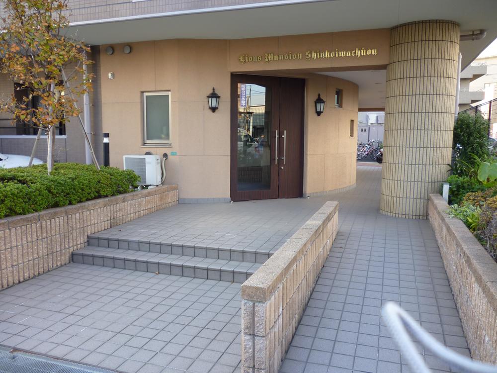 Entrance. Common areas Peace of mind in the slope ・ safety