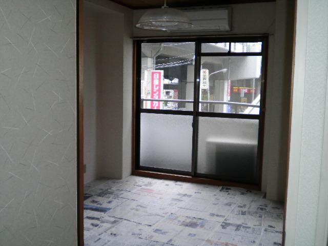 Living and room. Japanese-style room 2