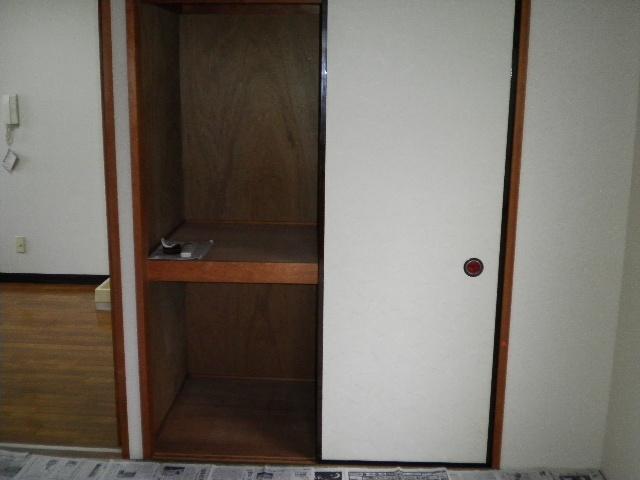 Receipt. Armoire