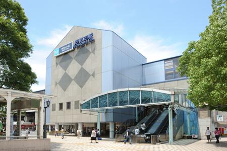 Other local. Tozai Line "Nishikasai" a 13-minute walk from the train station