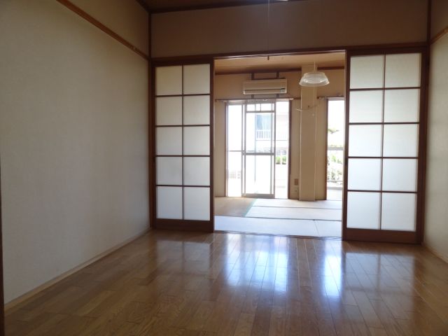 Living and room