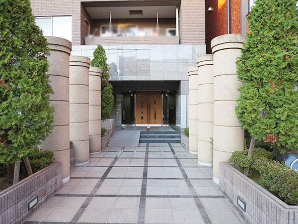 Entrance. Atmospheric, Elegance High approach. Chic and of the massive granite floor and planting I feel a sense of luxury