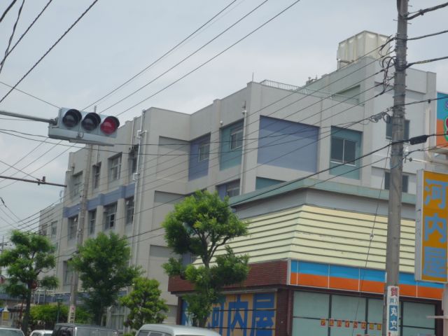 Junior high school. Municipal Koiwa until the second junior high school (junior high school) 890m