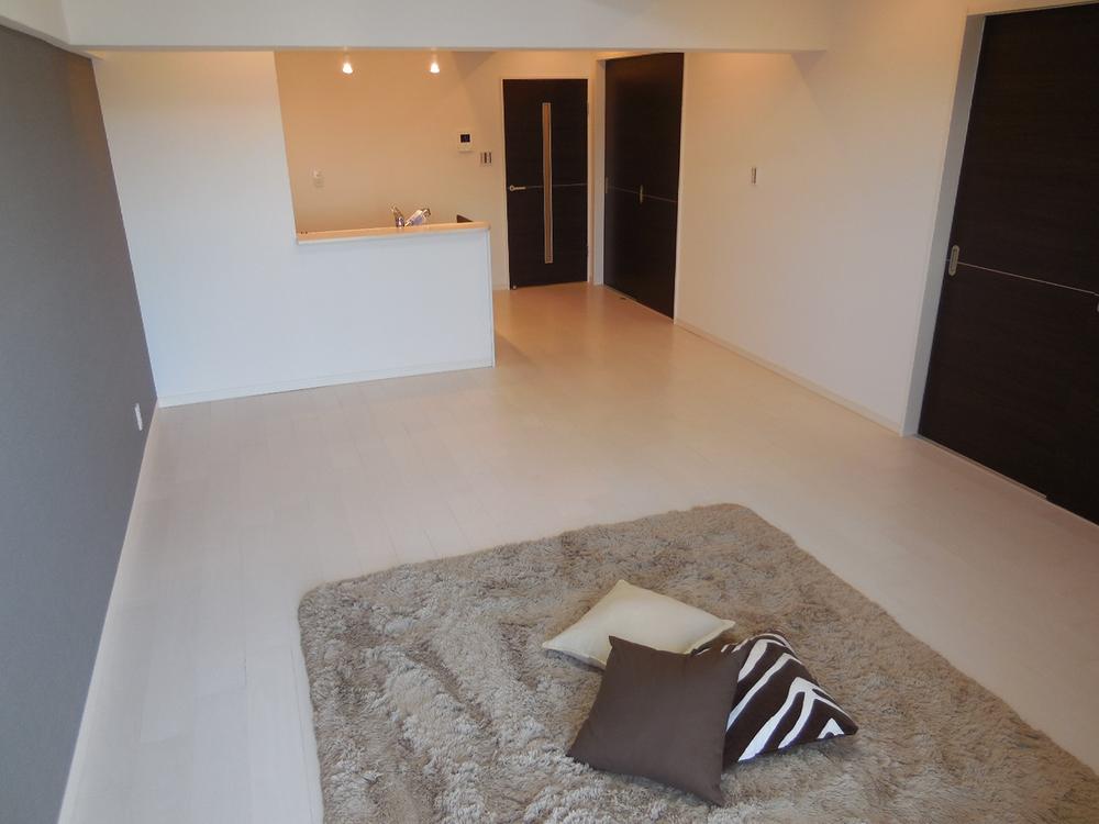 Living. Spacious 17.5 quires of LDK