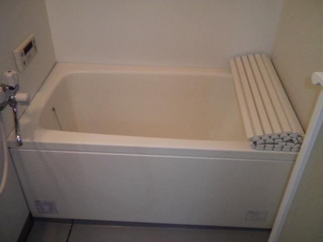 Bath. Bathroom
