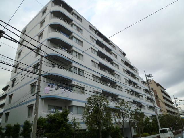 Local appearance photo. Local (12 May 2013) Shooting