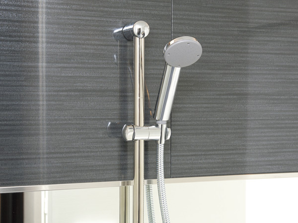 Bathing-wash room.  [Shower slide bar] According to the people and the attitude to use, Shower slide bar the height and angle of the shower can be adjusted.