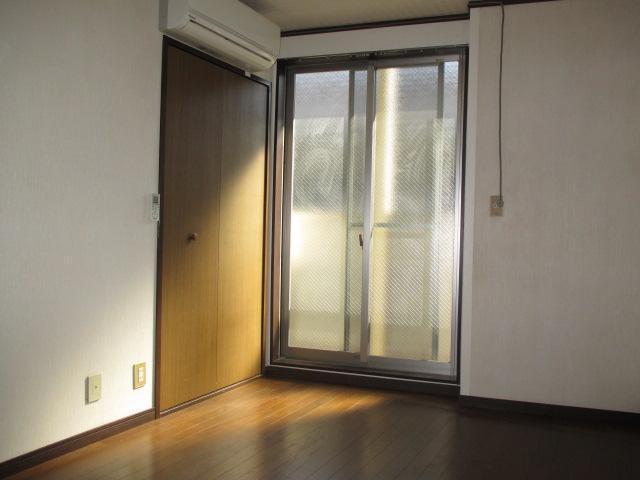 Living and room. Western-style 2