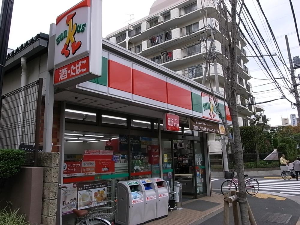 Convenience store. Thanks Minamikasai up to 3-chome 88m apartment next door of Thanksgiving It is something useful to the convenience store is nearby