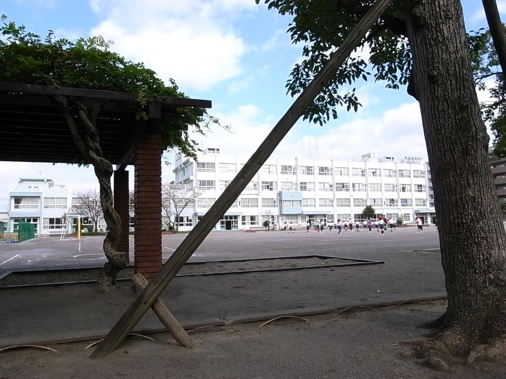 Primary school. 741m to Edogawa Ward Minamikasai Elementary School