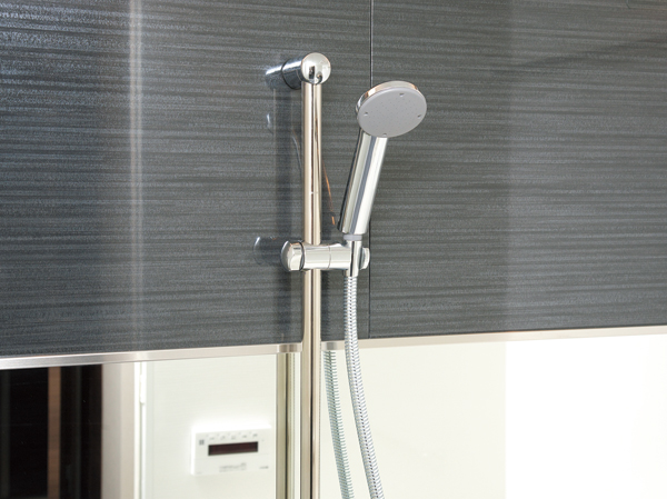 Bathing-wash room.  [Shower slide bar] According to the people and the attitude to use, Adopt a shower slide bar the height and angle of the shower can be adjusted. Also the shower head is very convenient in the three-stage switchable.