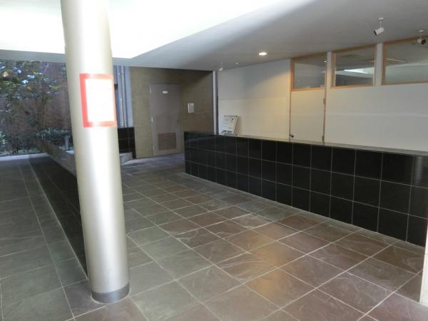 Other common areas. Entrance