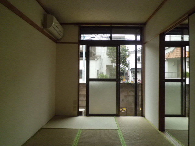 Living and room