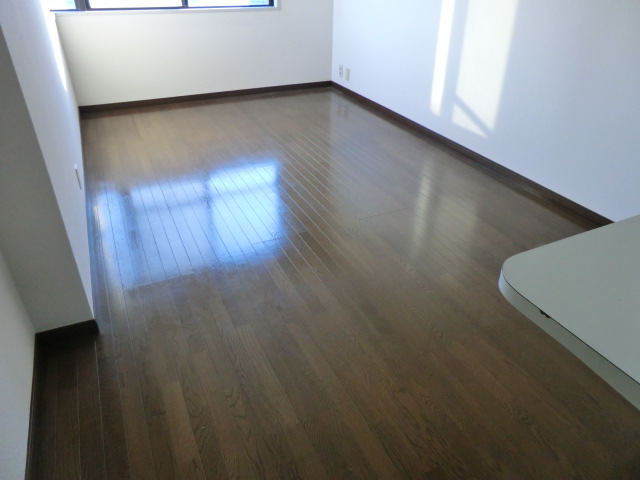 Living and room