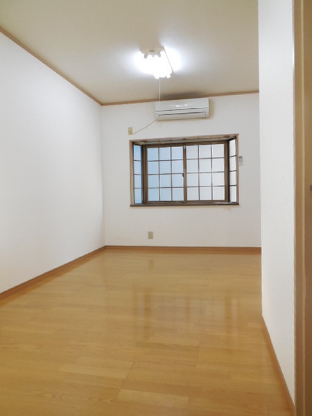 Living and room