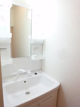 Washroom. Wash