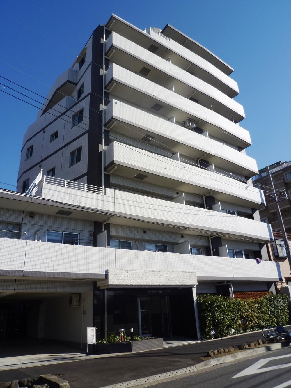 Local appearance photo. Local appearance photos (12 May 2013) Shooting ● It is also less quiet residential area street car