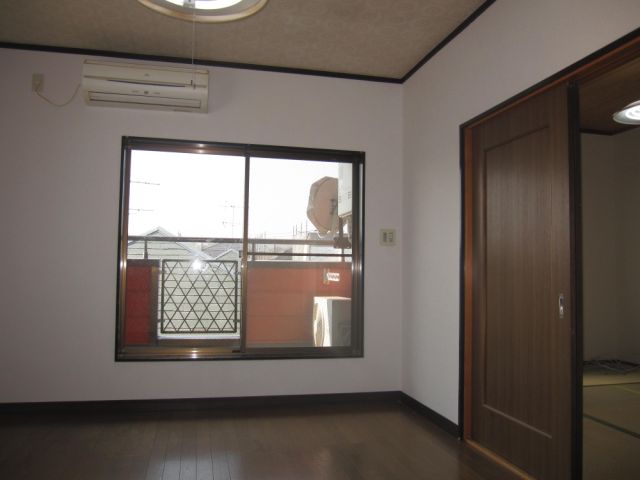 Living and room