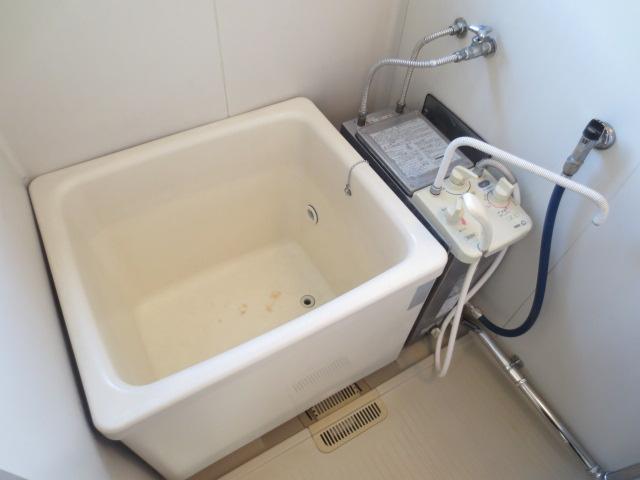 Bath. Bathroom
