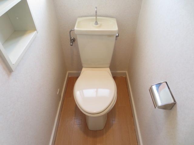 Bath. Toilet