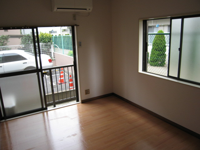 Living and room
