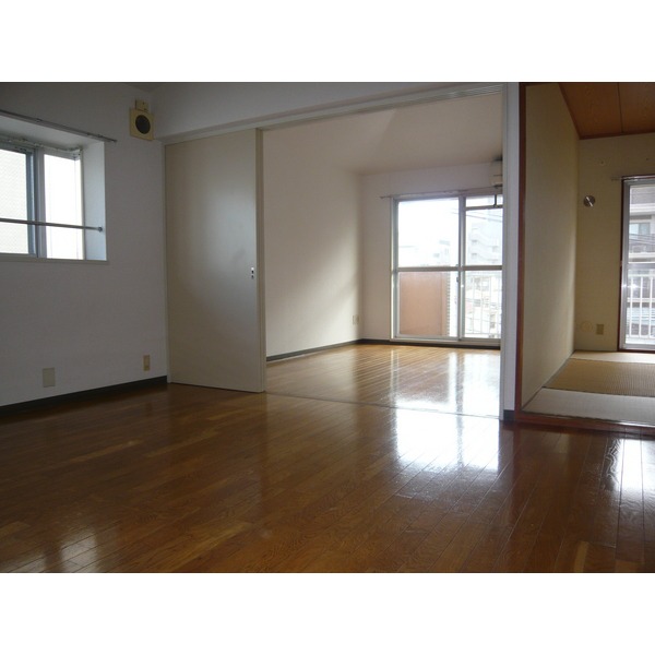 Living and room