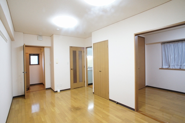 Living and room
