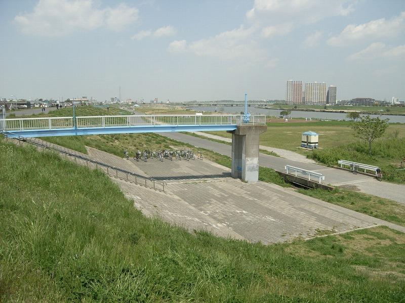 Other Environmental Photo. 120m until the Edogawa river