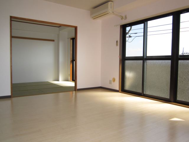 Living and room