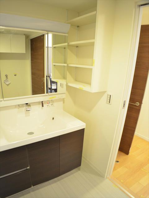 Wash basin, toilet. Storage also basin of large capacity