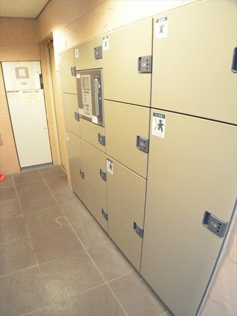 Other common areas. It is convenient to the receipt of the luggage