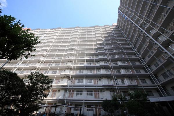 Local appearance photo. Local (10 May 2013) Shooting