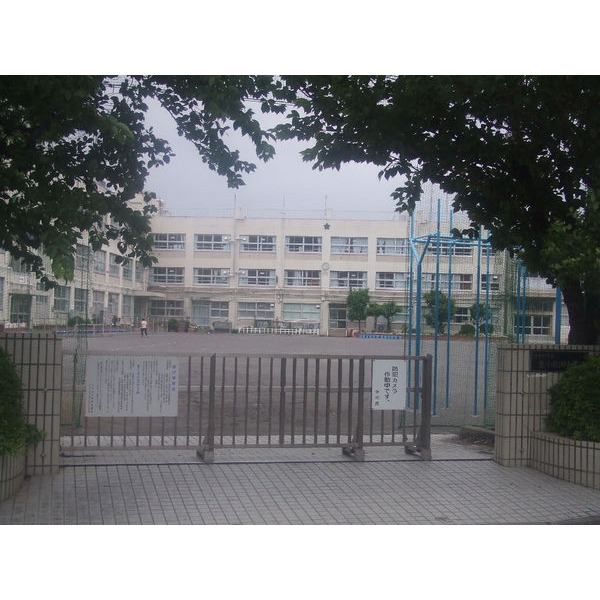 Primary school. 468m to Edogawa Ward Higashikomatsugawa elementary school (elementary school)